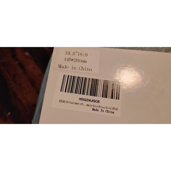 19.5" Hanging Computer Privacy Screen for 16:9 Computer Monitor Anti Blue Light - Picture 8 of 8